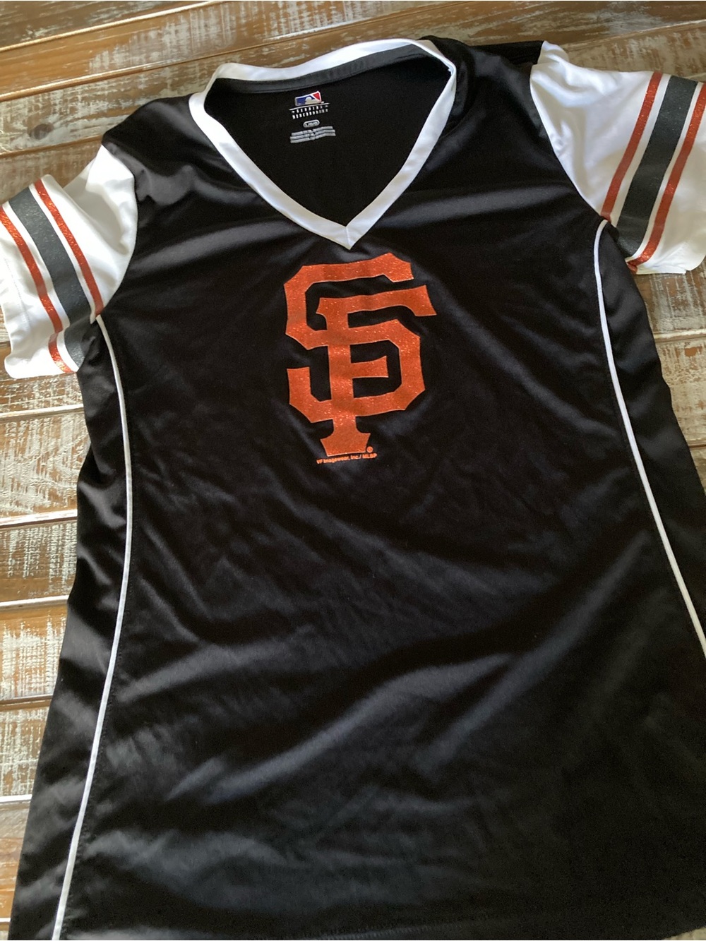 Womens SFGiants shirt